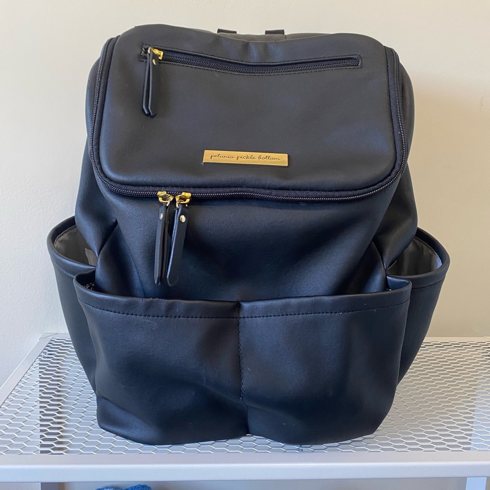 Petunia pickle bottom method backpack in black leatherette (vegan)